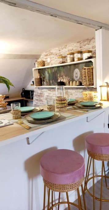 Les Lanternes Apartment *